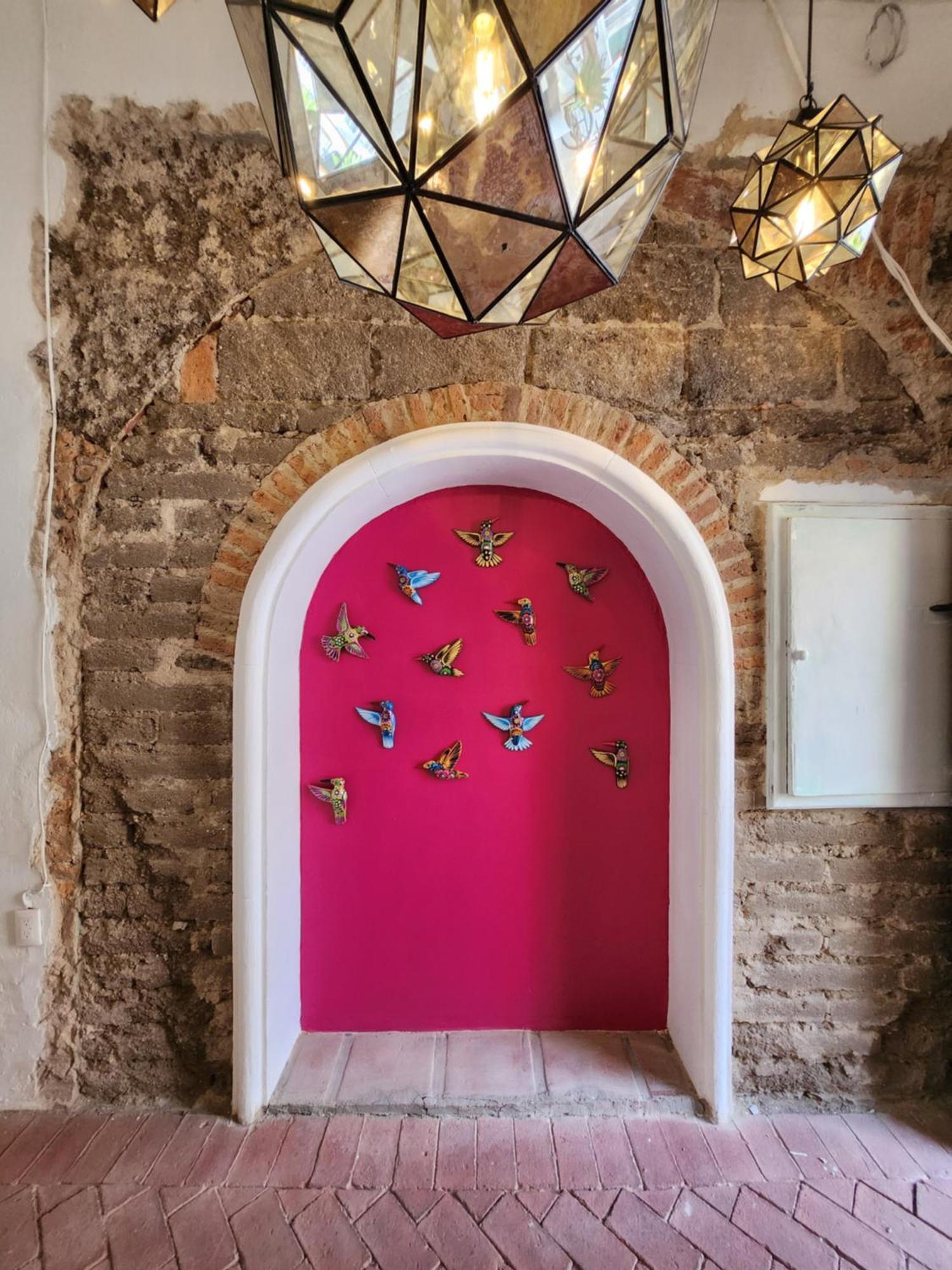 Hotel Boutique Villa Escondida, A Pasos De Lo Mejor En トラケパケ エクステリア 写真