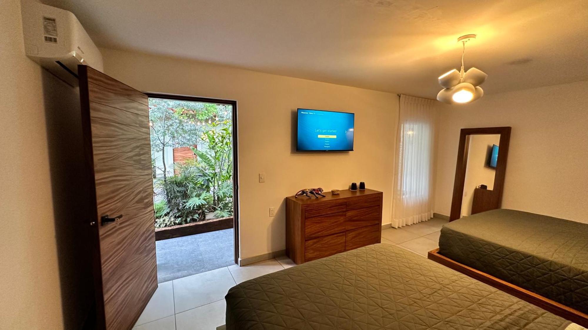 Hotel Boutique Villa Escondida, A Pasos De Lo Mejor En トラケパケ エクステリア 写真