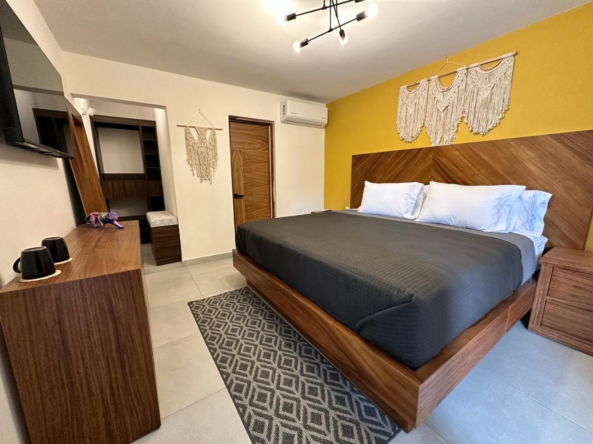 Hotel Boutique Villa Escondida, A Pasos De Lo Mejor En トラケパケ エクステリア 写真