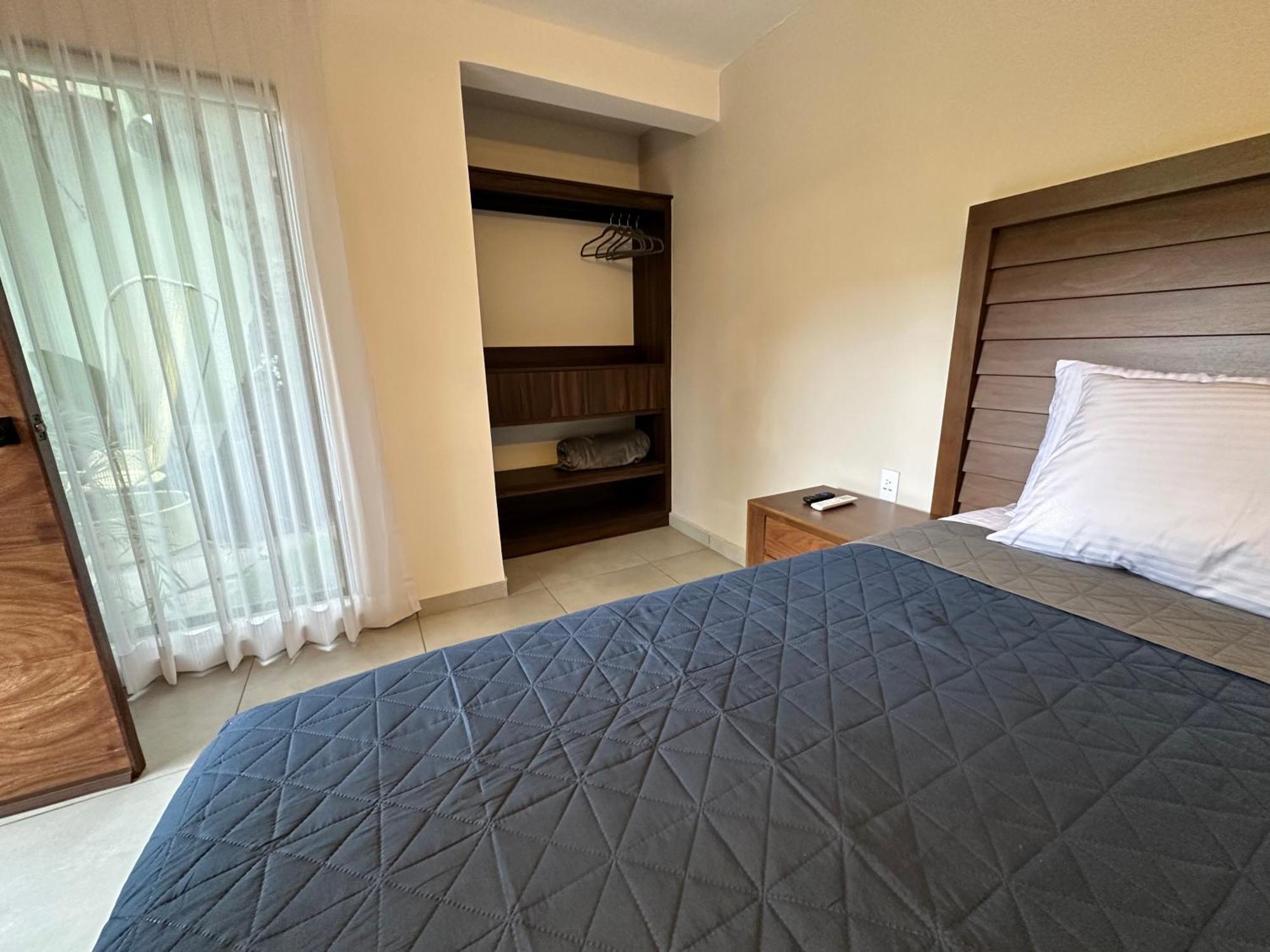 Hotel Boutique Villa Escondida, A Pasos De Lo Mejor En トラケパケ エクステリア 写真