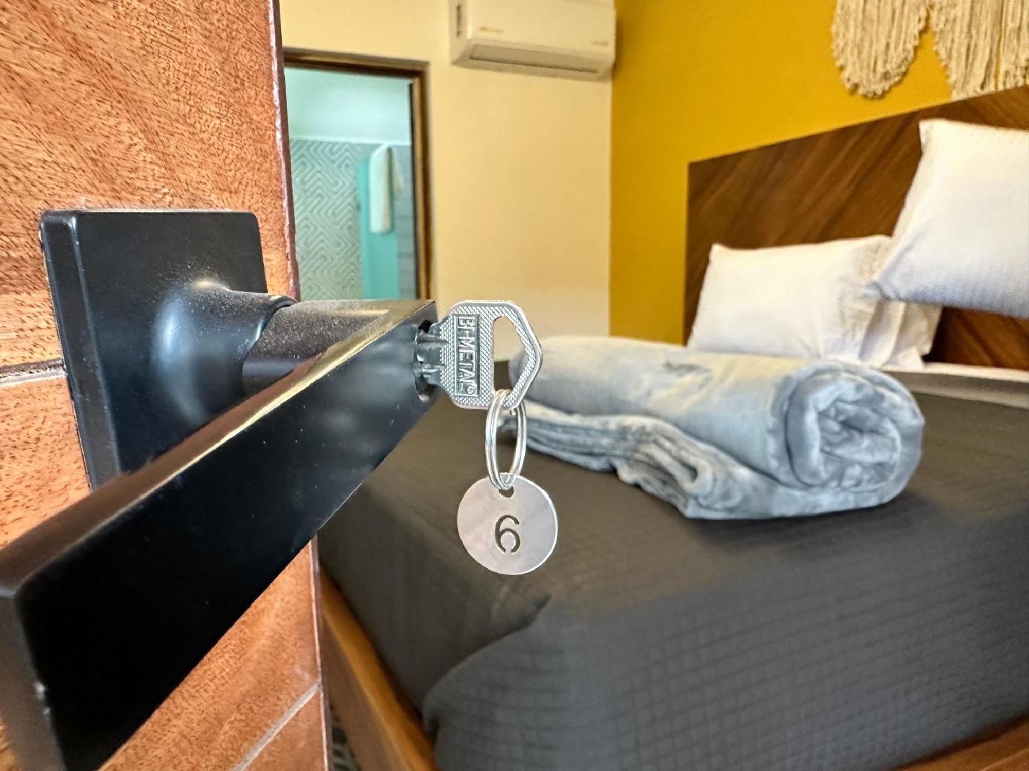 Hotel Boutique Villa Escondida, A Pasos De Lo Mejor En トラケパケ エクステリア 写真
