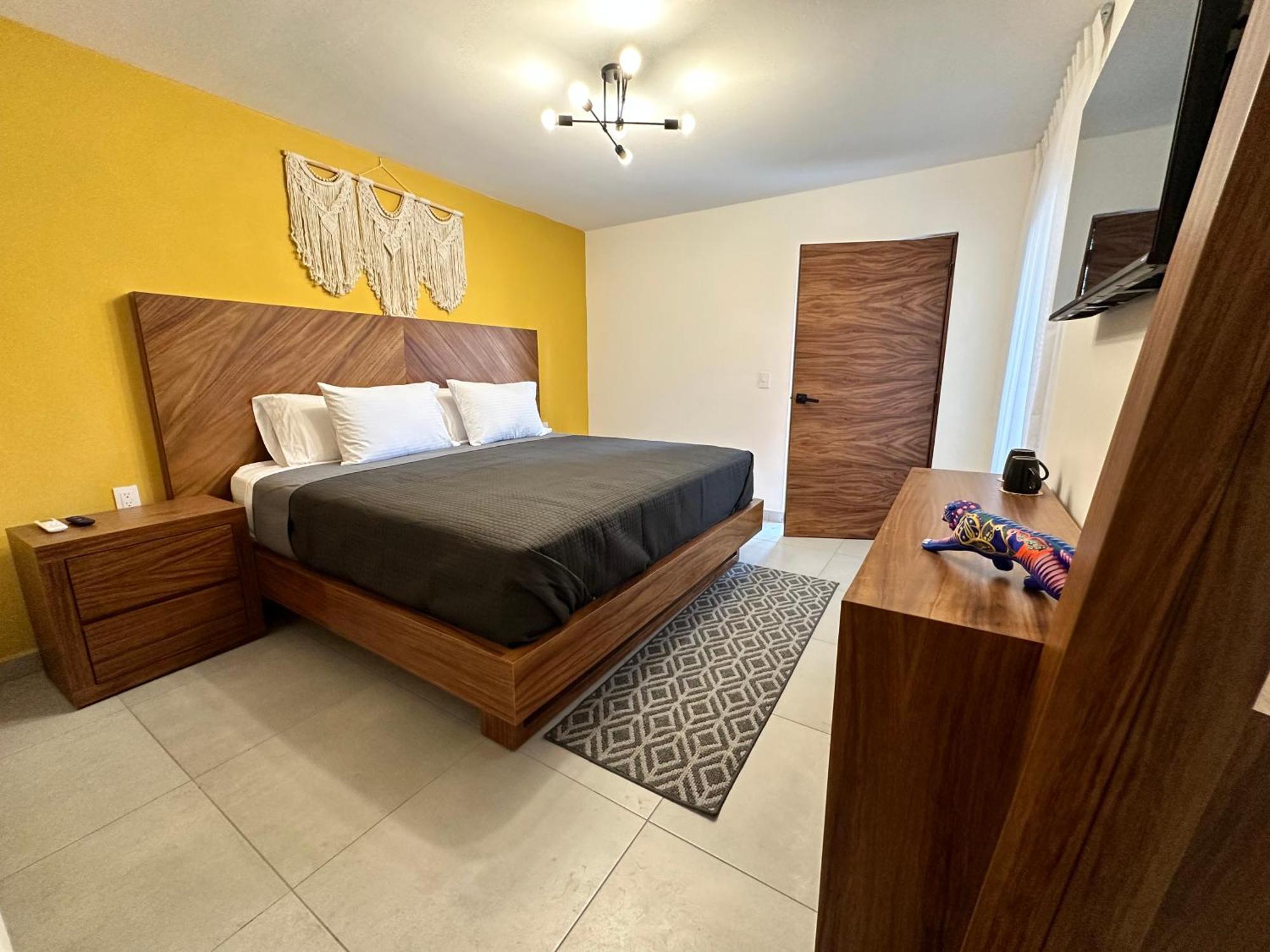 Hotel Boutique Villa Escondida, A Pasos De Lo Mejor En トラケパケ エクステリア 写真