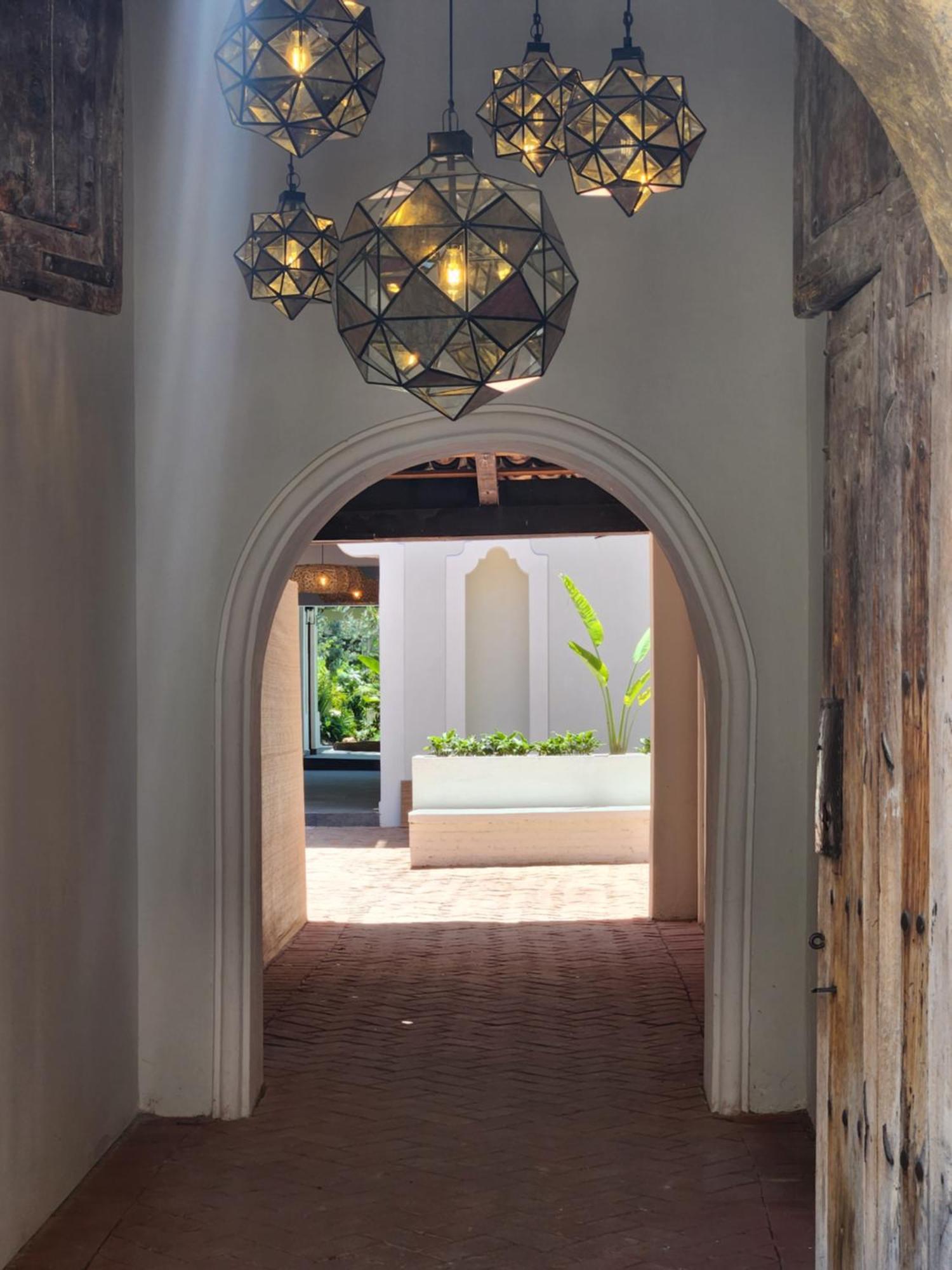 Hotel Boutique Villa Escondida, A Pasos De Lo Mejor En トラケパケ エクステリア 写真