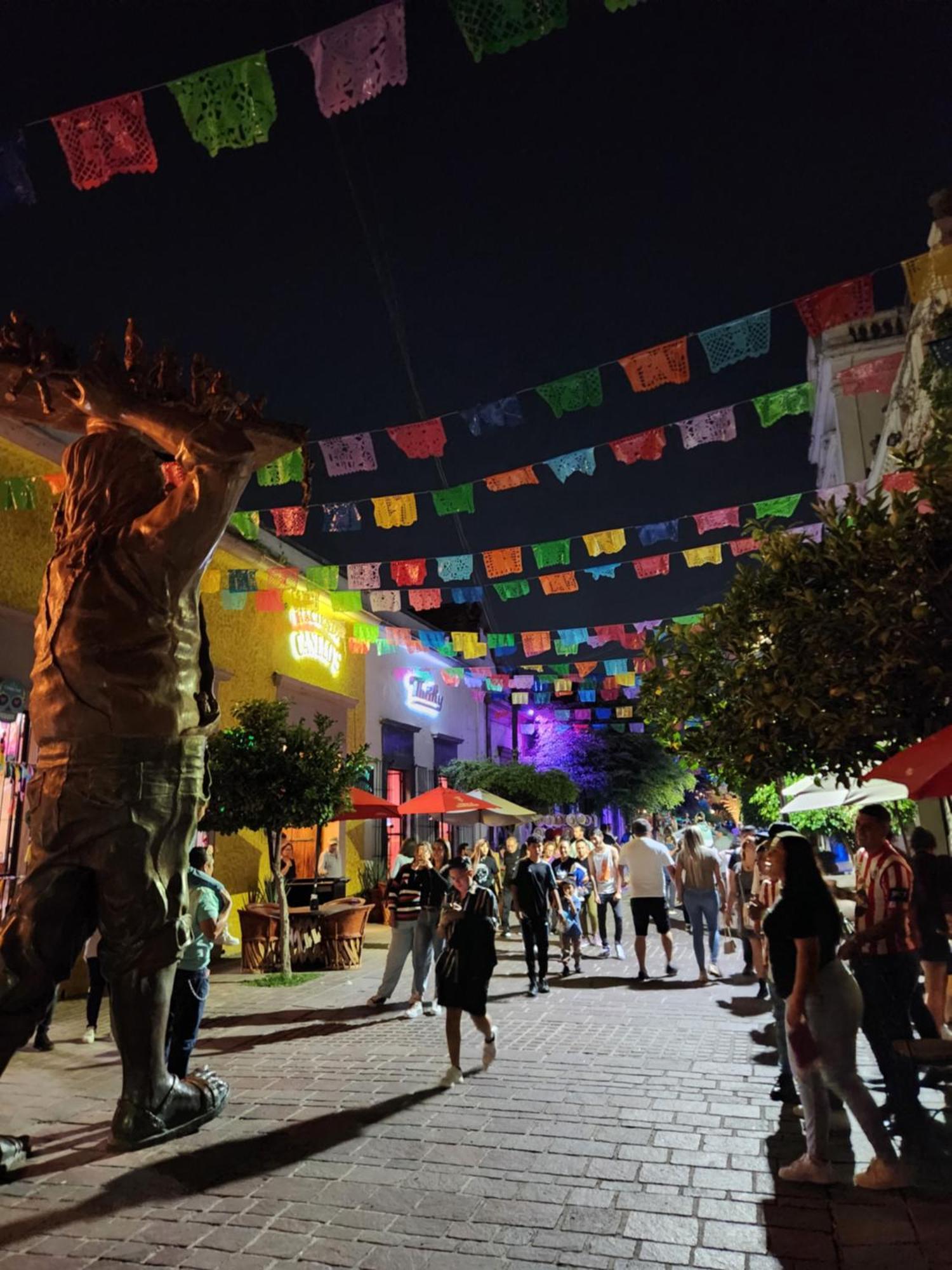 Hotel Boutique Villa Escondida, A Pasos De Lo Mejor En トラケパケ エクステリア 写真