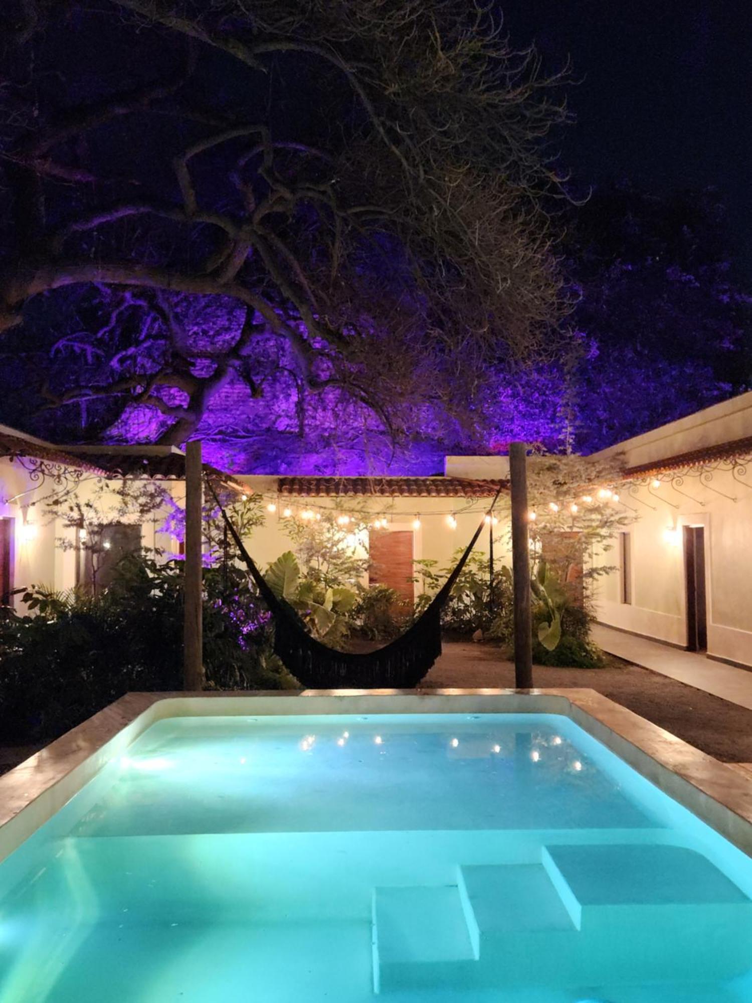 Hotel Boutique Villa Escondida, A Pasos De Lo Mejor En トラケパケ エクステリア 写真