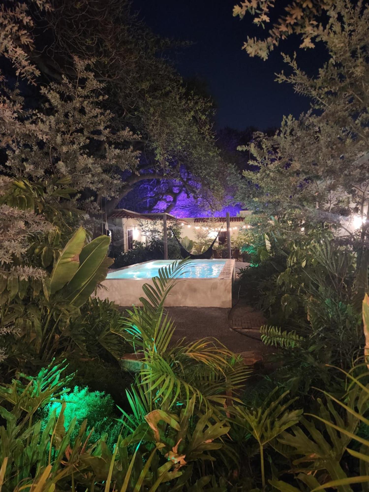 Hotel Boutique Villa Escondida, A Pasos De Lo Mejor En トラケパケ エクステリア 写真